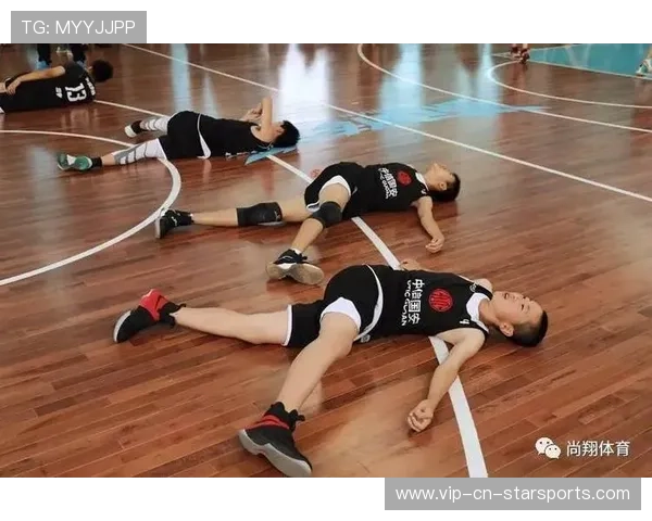 篮球少年让中国的青春更加热烈，篮球少年让中国的青春更加热烈作文